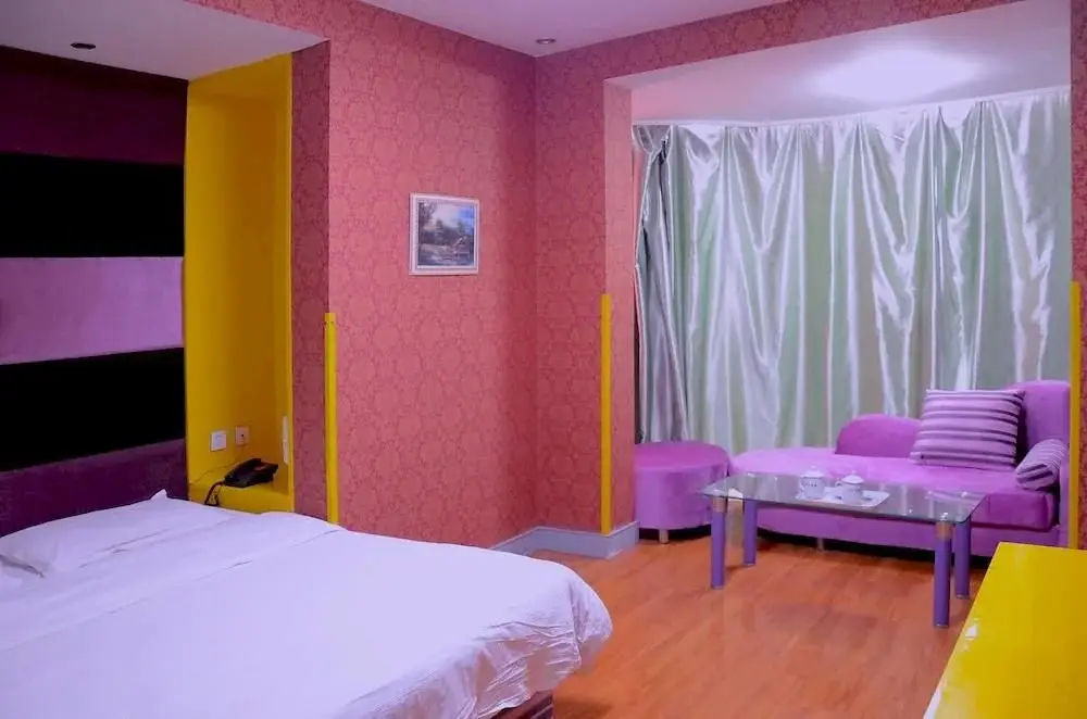 Шиянь: Shiyan Spring Fashion Hotel