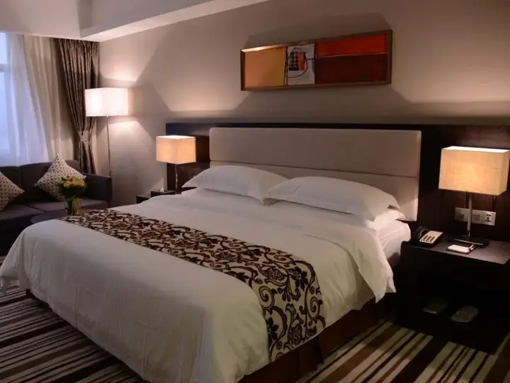 Дунгуань: Junyue International Hotel