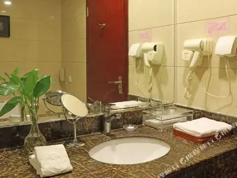 Xin Fu Lai Hotel — фото 1