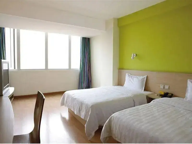 7 Days Inn Nanzhan — фото 1