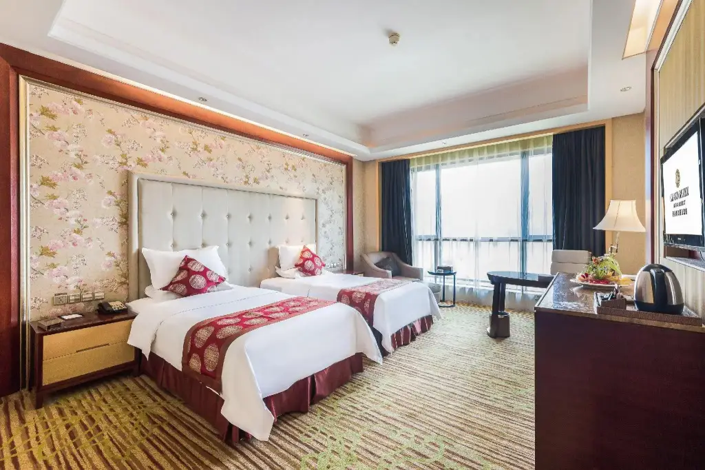 Чунцин: River & Holiday Hotel