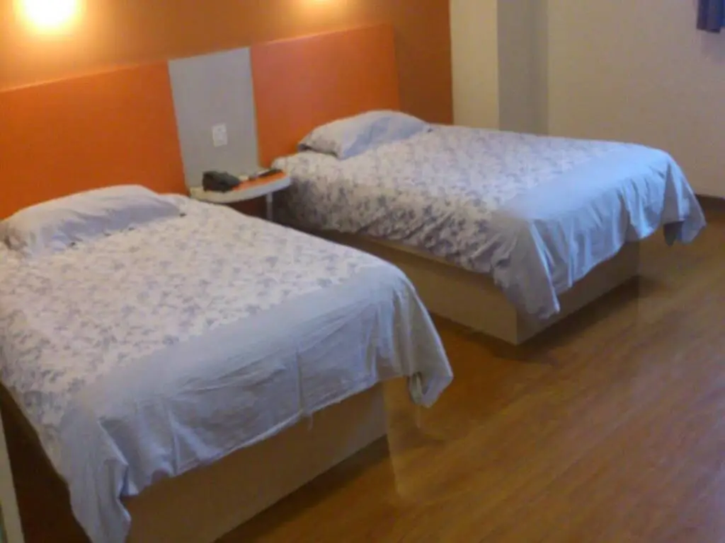 Нанкин: Motel 168 Nanjing Zhongyangmen Bus Station Inn