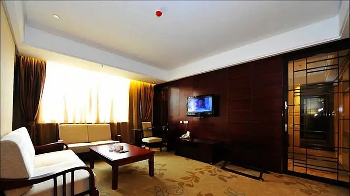 Линьи: Oriental Rihigh International Hot Spring Resort