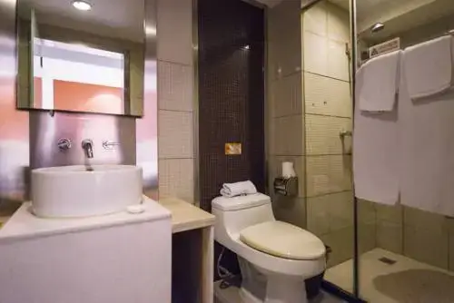 Шанхай: Motel 168 Long Wu Road Inn