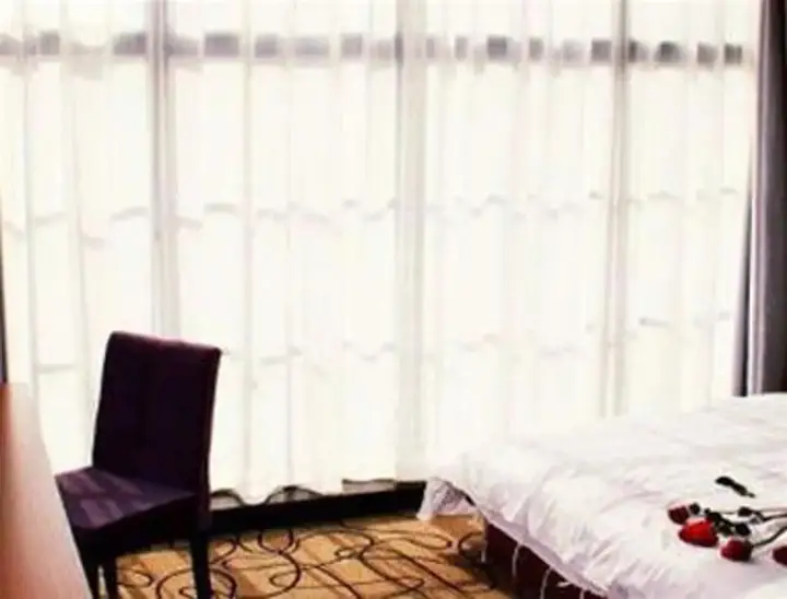 Нанкин: Super 8 Nanjing Mochou Lake Chang Hong Lu
