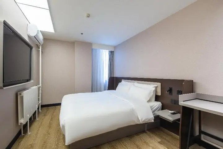 Цзинань: Hanting Hotel (Ji'nan Quancheng Square 2)