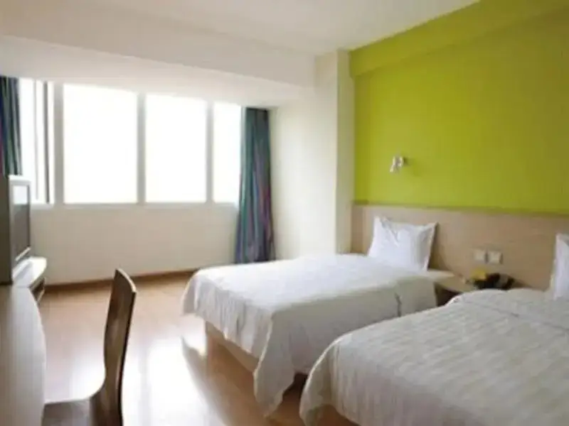 Чунцин: 7 Days Inn Chongqing Wansheng Sanyuanqiao Commercial Center Branch