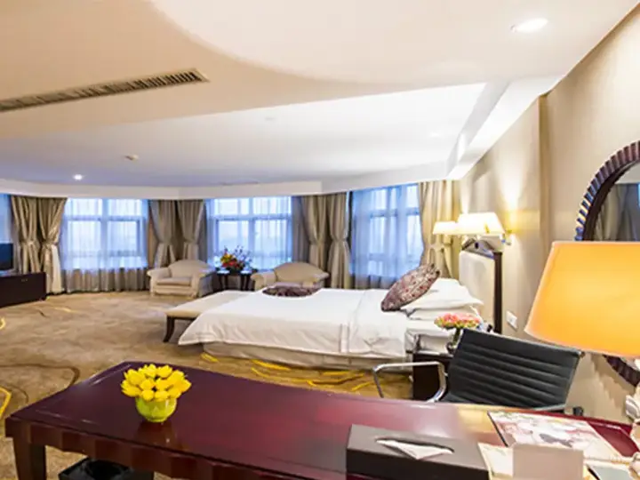 Ухань: Country Garden Phoenix Hotel Wuhan