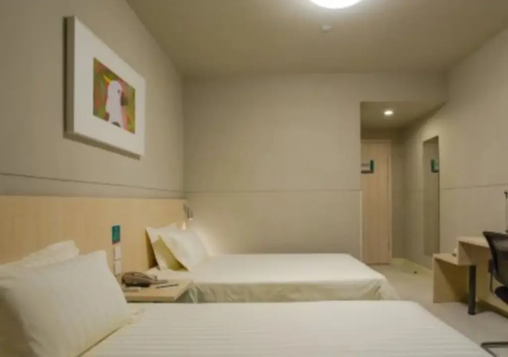 Ухань: Jinjiang Inn Wuhan Linjiaohu Wanda Branch