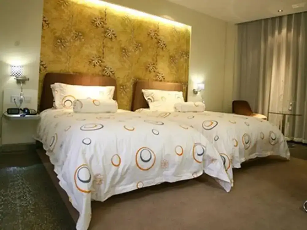 Ухань: ZongGuan Branch EESIR Hotel