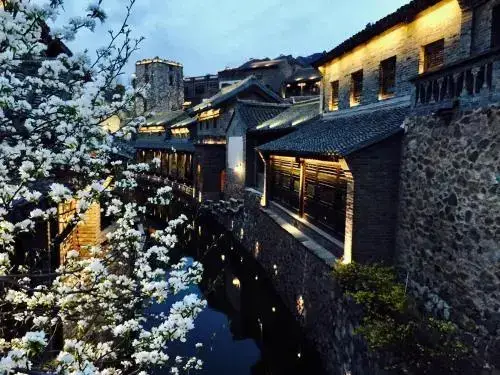 Gubei Water Town Landscape Villa — фото 1