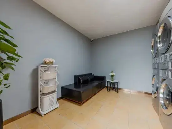 Нанкин: Homeinn Hotel (Nanjing South Railway Station Shengtai West Road Cuipingshan Subway Station)