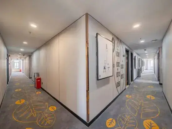 Шанхай: Mini Season Hotel (Shanghai Capitalong Dreams Yuanzhuang Park)