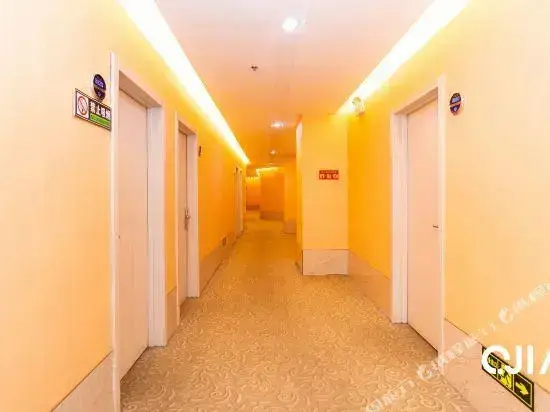 Шиянь: Tianshun Kaixuan Business Hotel