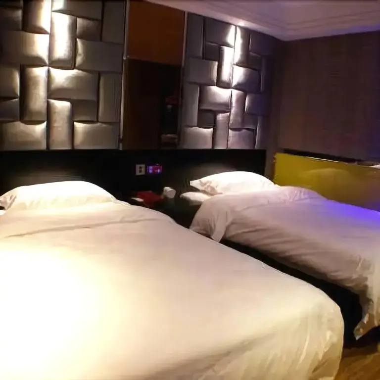 Шанхай: Pepple Motel