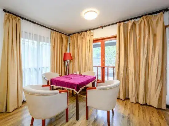 Чунцин: Fengxiangyuan Holiday Hotel