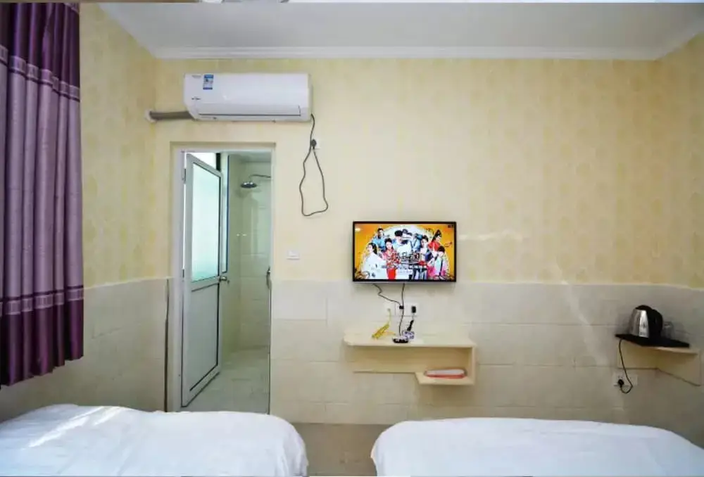 Нанкин: LuHuai Hotel