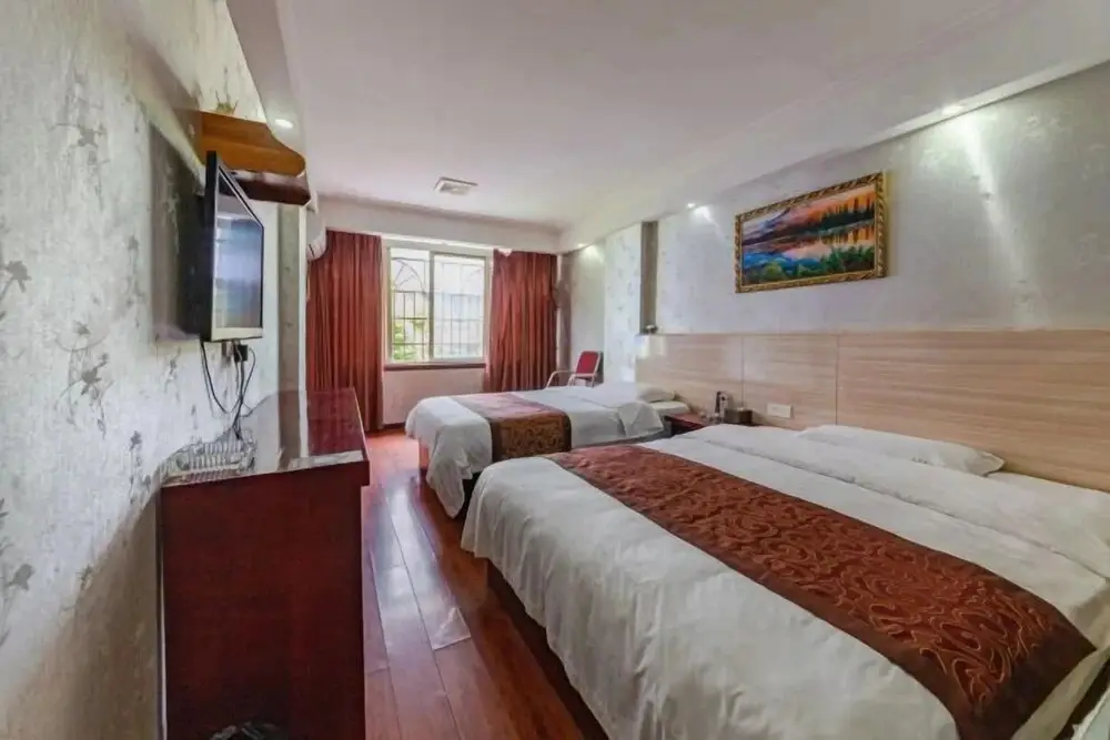 Чунцин: Qinhuang Business Hotel