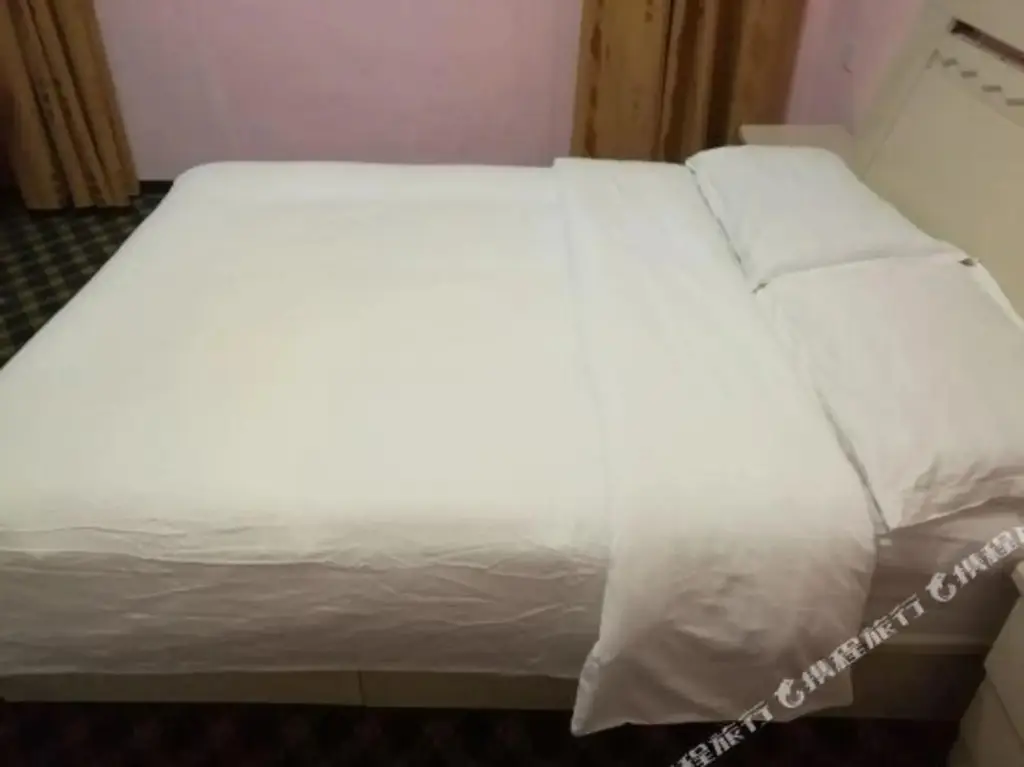 Шанхай: Yijiaqin Motel