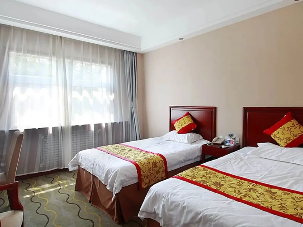 Хецзе: GreenTree Inn ShanDong Heze Huaying Road Express Hotel