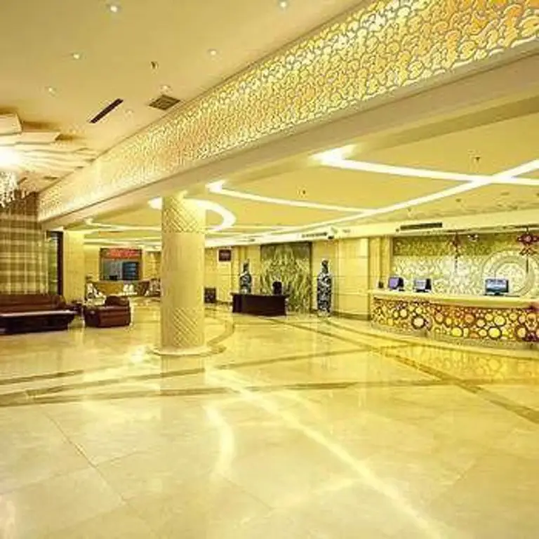 Ухань: Hanting Hotel Wuhan Lingjiaohu Metro Station