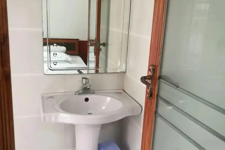 Шиянь: Xinyi Business Hotel