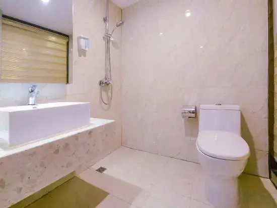 Чунцин: Liangjiang Yuepin Hotel (Chongqing Longhu Yuanzhu Branch)