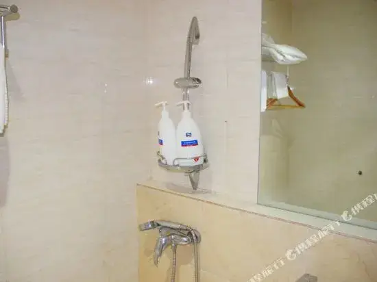 Ухань: Yiyue Business Hotel