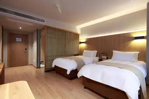 Нанкин: Grand Yiju Hotel (Nanjing Xinjiekou center)