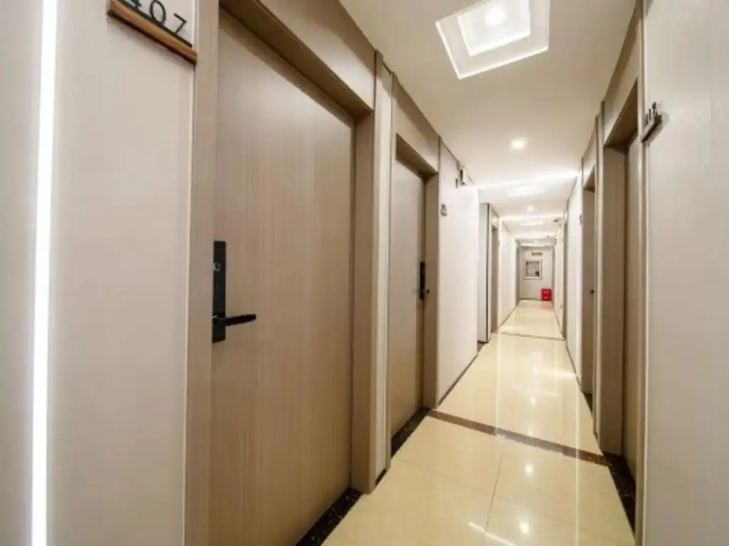 Шанхай: Yijin Hostel