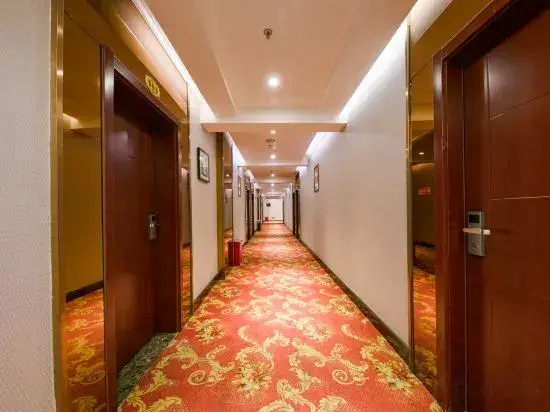 Чунцин: Liangjiang Gonggu Business Hostel