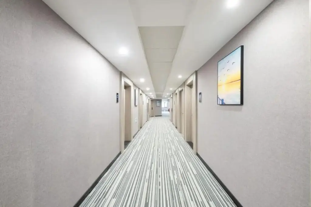 Чунцин: Jinheng Hotel (Shiqiaopu Subway Station)