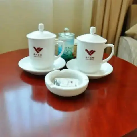 Lin Yi Hotel — фото 1