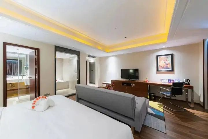 Чунцин: Rezen Kingtown Hotel (Chongqing Liangping)