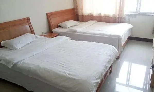 Линьи: Yishui Hengyuan Express Inn