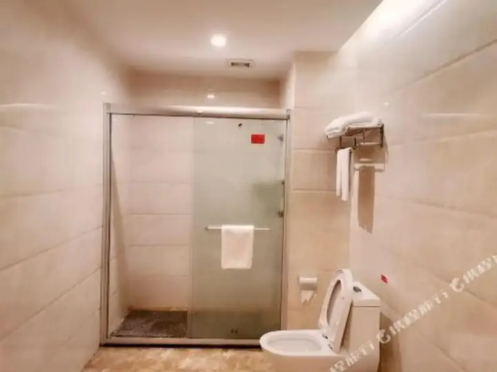 Дунгуань: Jiangdong Yujin Holiday Hotel (Dongguan Gedi Metro Station)