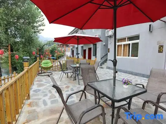 Пекин: Yijie Holiday Guest House (Beijing Shentangyu)