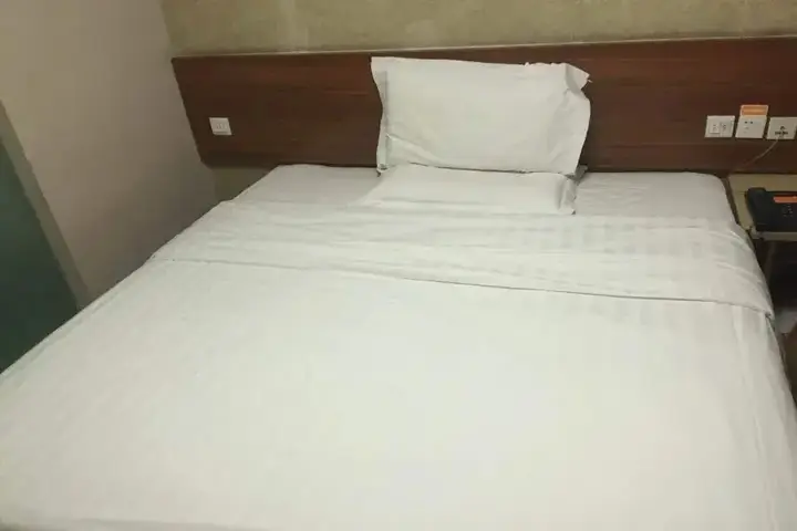 Сиань: 7 Days Inn (Xi'An Bell And Drum Tower West Street)