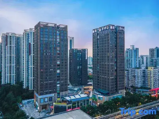 Чунцин: Chongqing Langqin Light Luxury Boutique Hotel