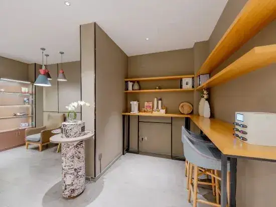 Нанкин: Home Inn (Nanjing Xinjiekou Zhongshan East Road Xi'anmen Metro Station)
