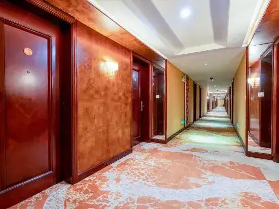 Дунгуань: Po Lei Hotel (Dongguan Houjie International Exhibition Center Metro Station)