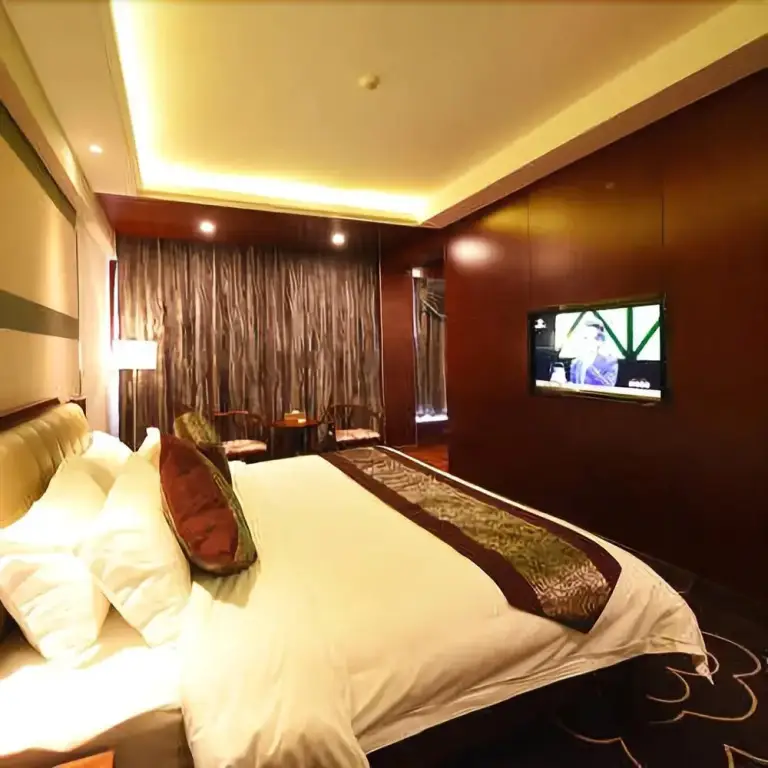 Чанша: Shanshui Baihua Hotel (Changsha West Passenger Station)