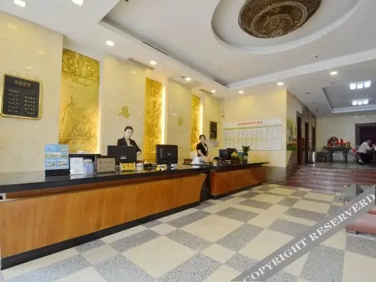 Atour Hotel (Nanjing Railway Station Zhongyangmen) — фото 1