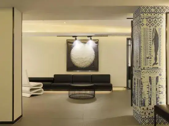 Нанкин: Orange Hotel (Nanjing Confucius Temple Cruise Terminal)