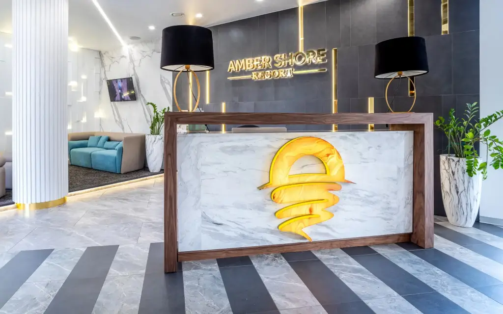 Отель Amber Shore Resort — фото 1