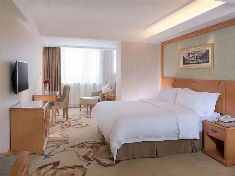 Дунгуань: Vienna International Hotel (Dongguan Mayong Central Avenue)
