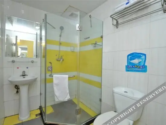 Линьи: Linyi Meidajiayue Hotel