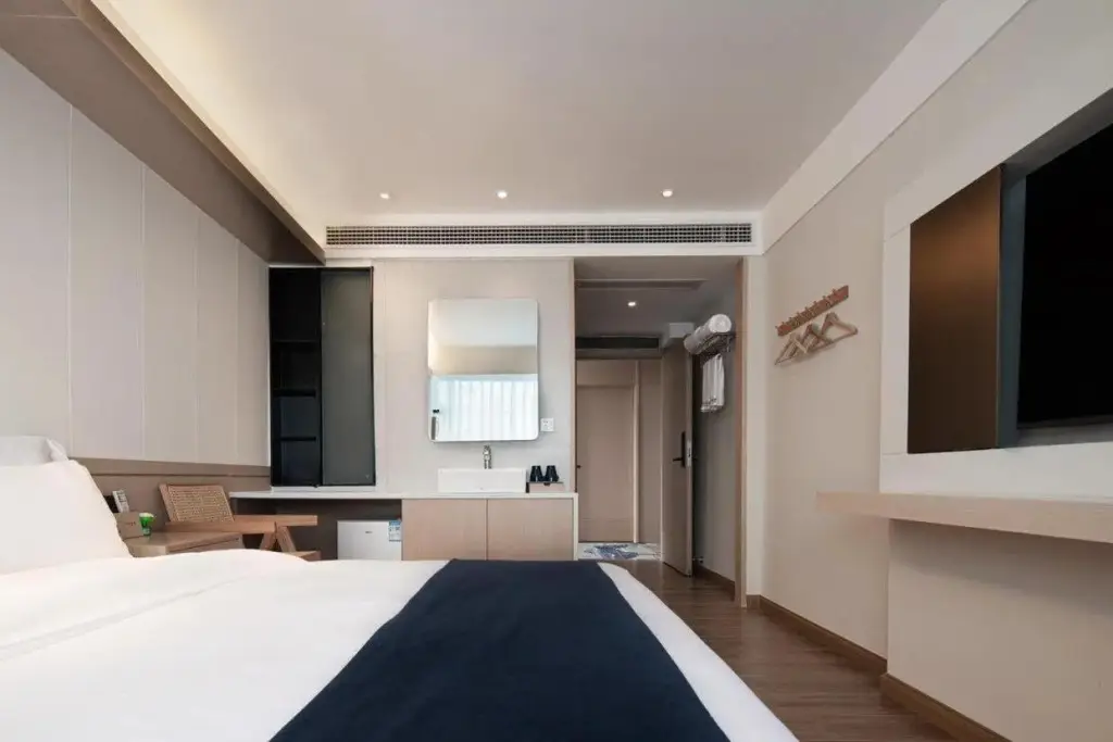 Чунцин: Homeinn Hotel (Chongqing Jiefangbei Area Hong Ya Dong)