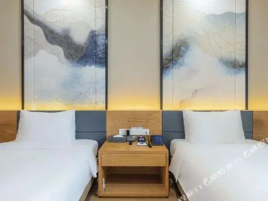 Чунцин: T-moon Hotel (Jiefangbei Hongyadong)