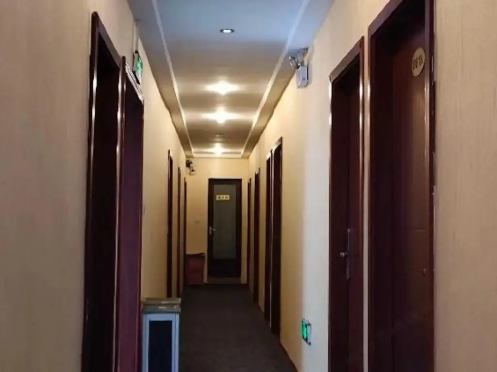 Чунцин: 116 Business Hostel